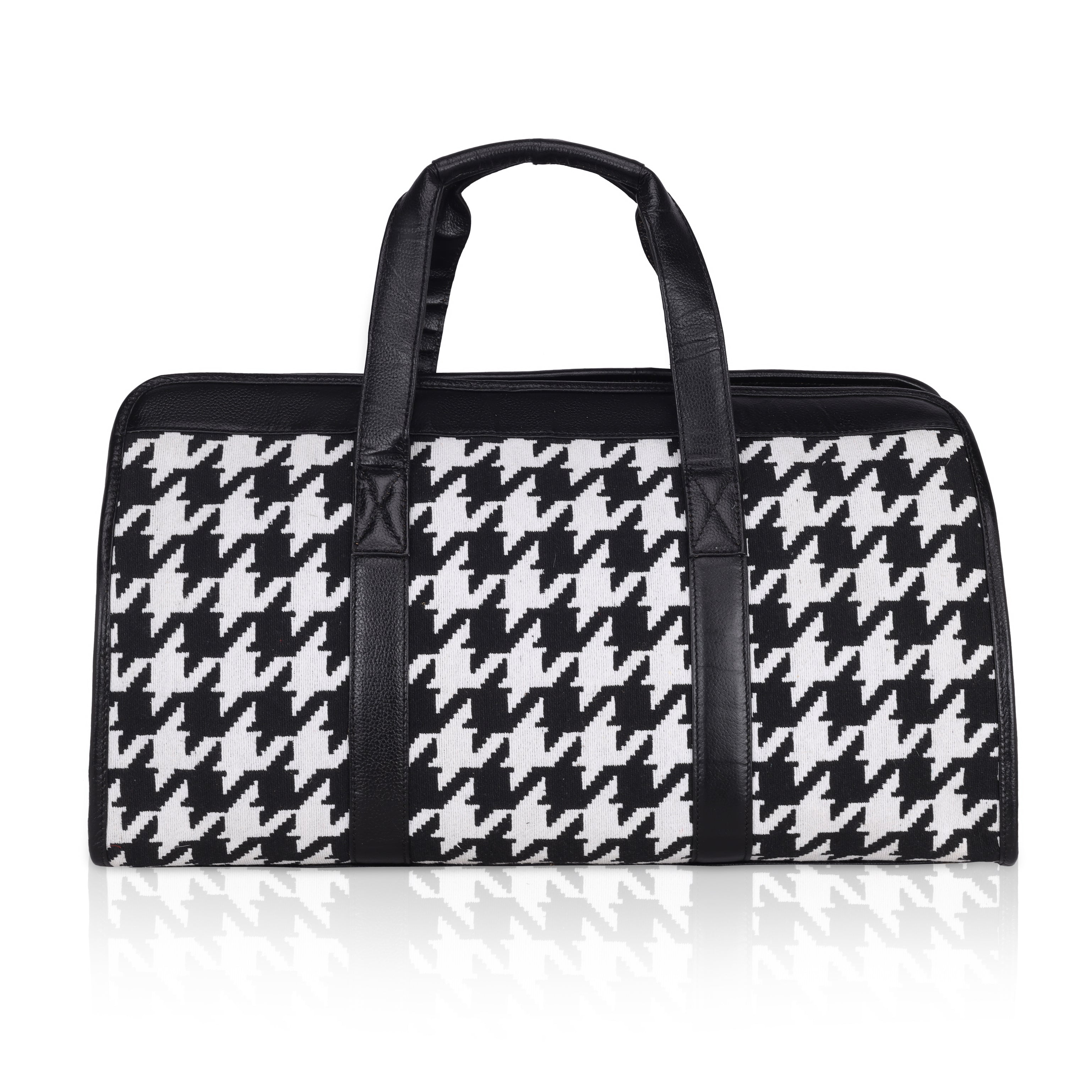 Weekender Canvas & Leather Duffle Bag.