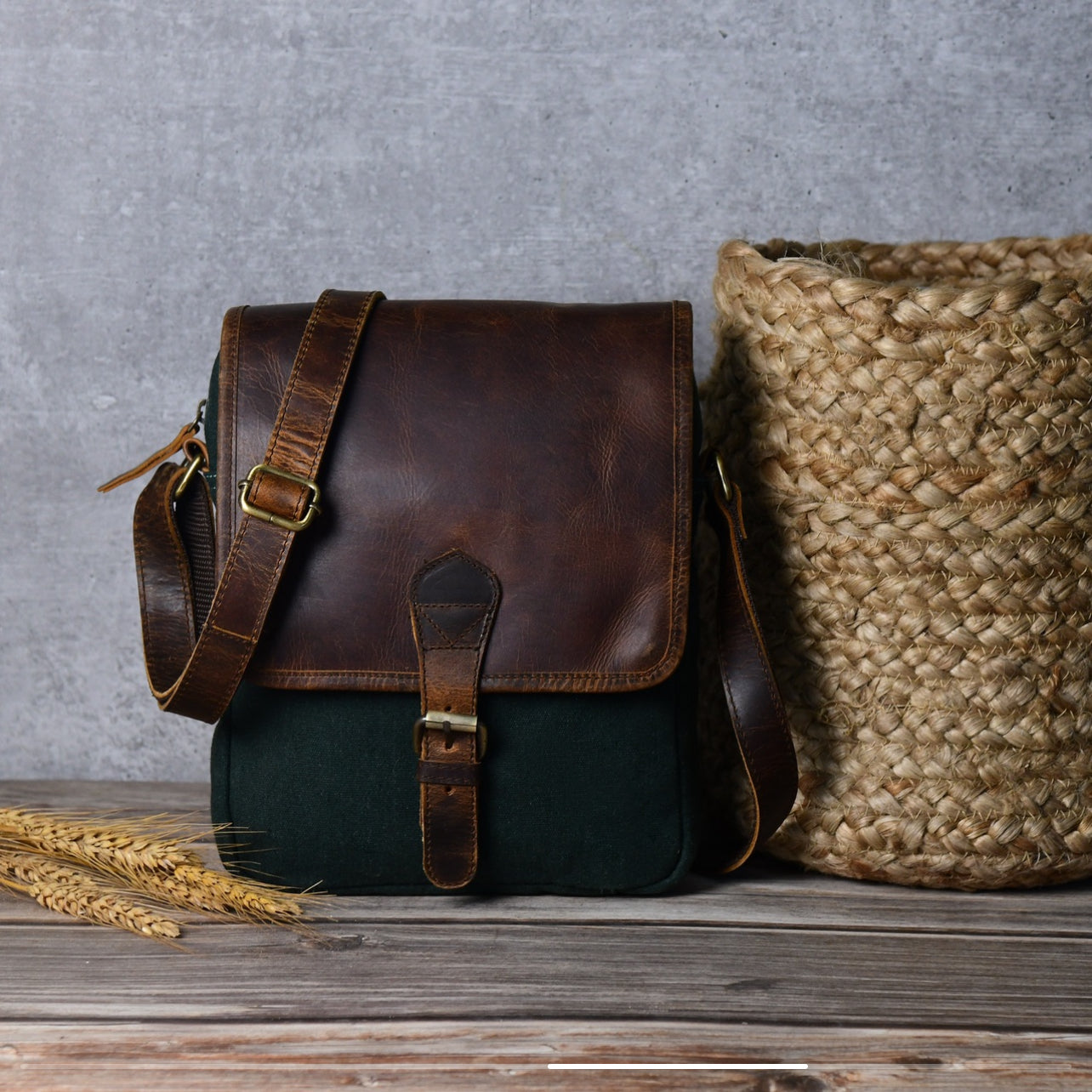 Canva - Cross Body Sling / Forest Green